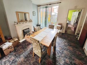 Dining room- click for photo gallery